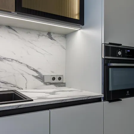 Apartment Lovely Noblessner Studio, Free Underground Parking! *