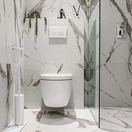 아파트 Lovely Noblessner Studio, Free Underground Parking! *